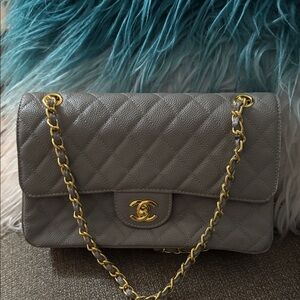 Quilted Gray Leather Shoulder Bag with Gold Chain
